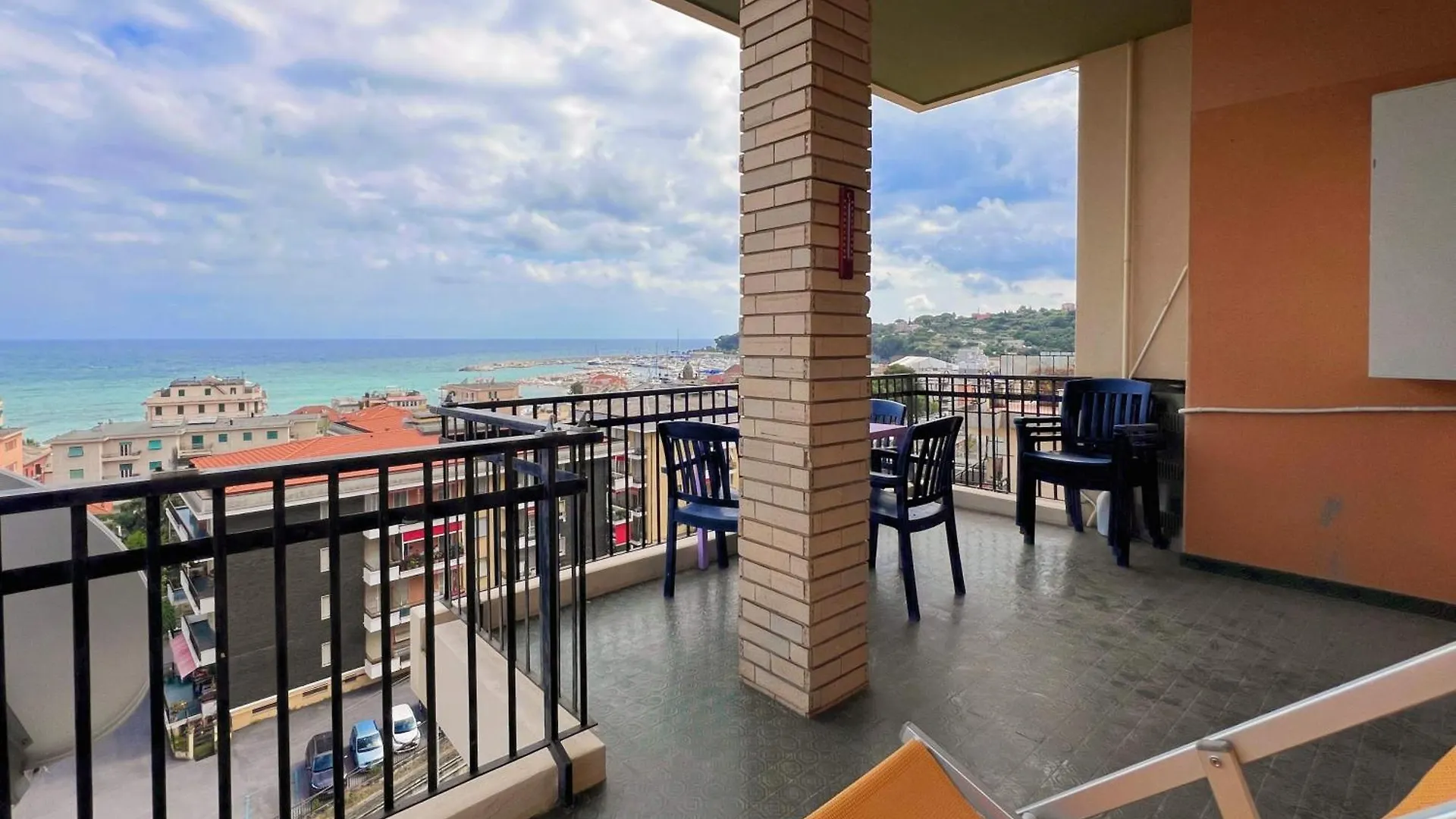 Ampio Appartamento Con Vista Varazze Apartment